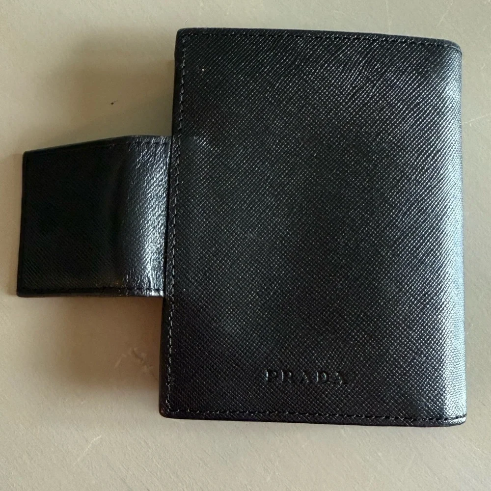 Prada authentic tessuto